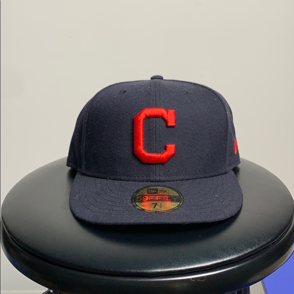 New Era Cap in Navy/Red
